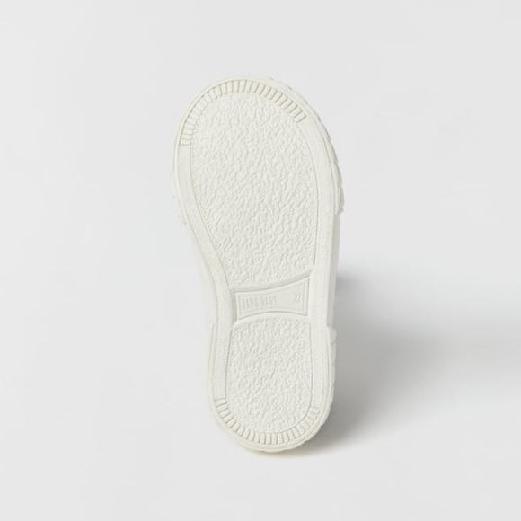 NWT Zara Size 5.5 infant Mickey Minnie Disney Donald goofy Daisy slip on sneaker - Picture 3 of 5